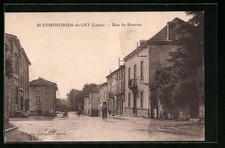 CPA St-Symphorien-de-Lay, Rue de Roanne 