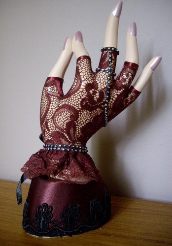 Main porte bagues bijoux - ,