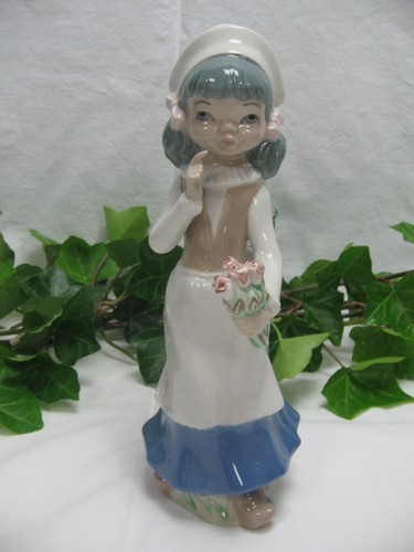 Ancienne figurine - , en