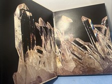 BARIAND, PIERRE Le monde merveilleux des pierres précieuses à l'état naturel /