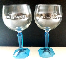 Lot 2 verres à gin " BOMBAY