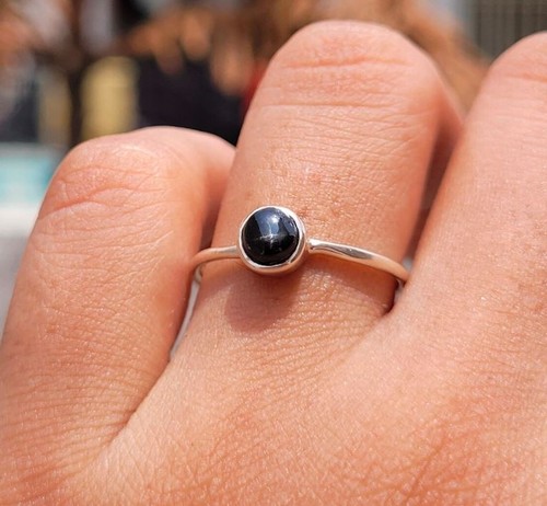 Bague saphir étoile noire