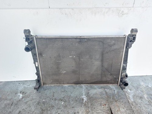 2009 opel corsa radiateur - (d),