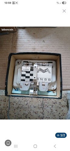 Ancienne colleuse coupeuse - ancienne,