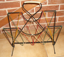 Porte revues en fer forgé et