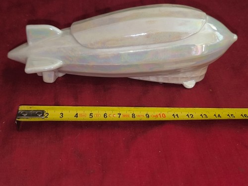 Dirigeable zeppelin faience - en,