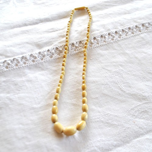 Collier ancien perle ovale - perle,
