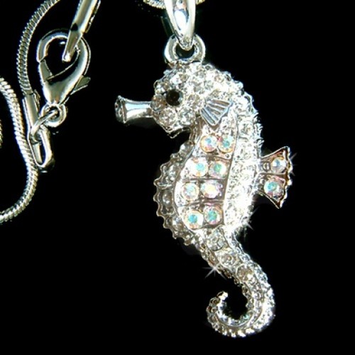 Hippocampe avec cristal - hippocampe,