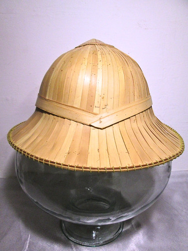 Chapeau asiatique forme - forme, casque