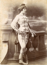 Femme en costume de théâtre, ca.1890, Vintage albumen print Vintage albumen prin
