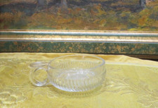 rare tastevin en verre ou cristal moulé epoque XIXe  creusot ?