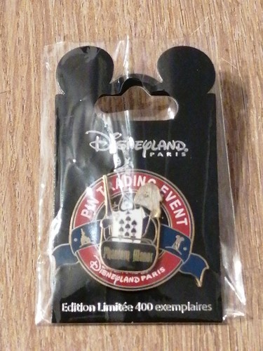 Disneyland paris pin trading - disneyland,