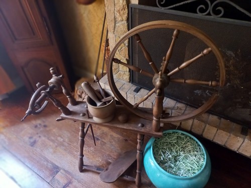 Rouet ancien traditionnel - rouet,