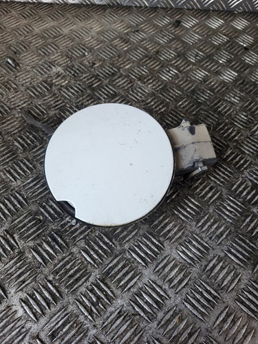 Trappe réservoir carburant - ,