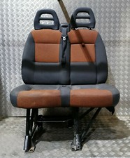 Sièges passagers avant droit