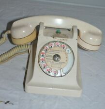 Ancien Téléphone Blanc Crème Bakelite Vintage 70  
