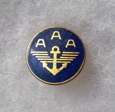 insigne boutonnière à vis