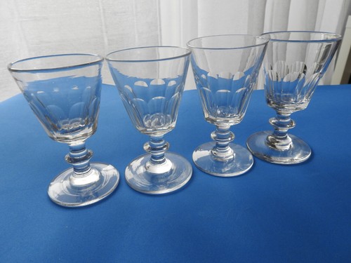 Anciens verres table - 4,