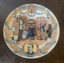 assiette décorative Ancienne Faience Sarreguemines  Theme Operette V Roger