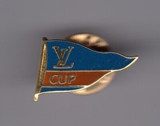 RARE PINS PIN'S .. LUXE MAROQUINERIE SAC VOILIER LOUIS VUITTON CUP PARIS 75 ~FY