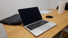 💻 MacBook Pro 13,3" Touch