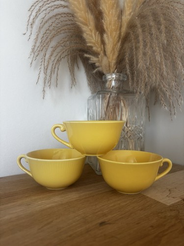 Ensemble tasses anciennes - de,