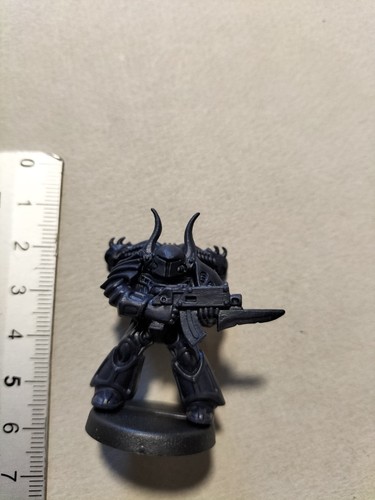 Chaos space marine - chaos,