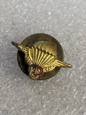 Pin’s Fermoir À Vis Brevet
