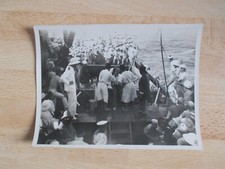 Ancienne photo marine - Cérémonie, rite sur un bateau (3)