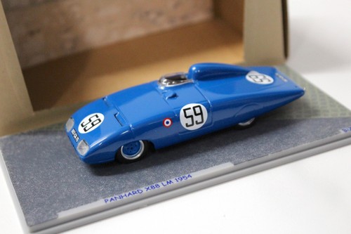 Spark bizarre panhard - 1:43,