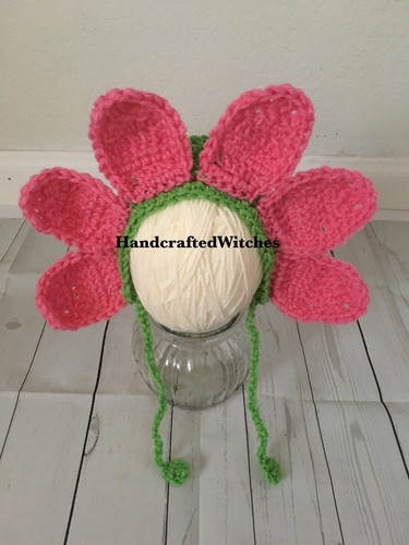 Crochet baby flower bonnet - flower,