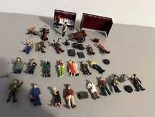 MODELISME O 24 PERSONNAGES +