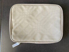 Trousse de toilette / à