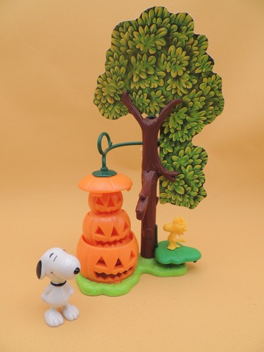 Snoopy peanuts vintage - snoopy,
