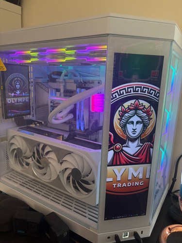 Atx hyte y70 13700kf - -, i7