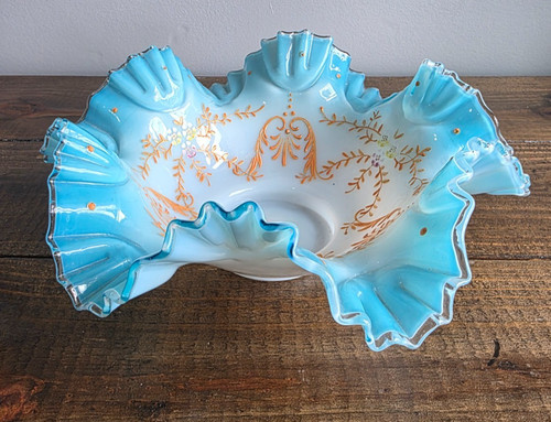 Victorian silver crest ruffled - silver,