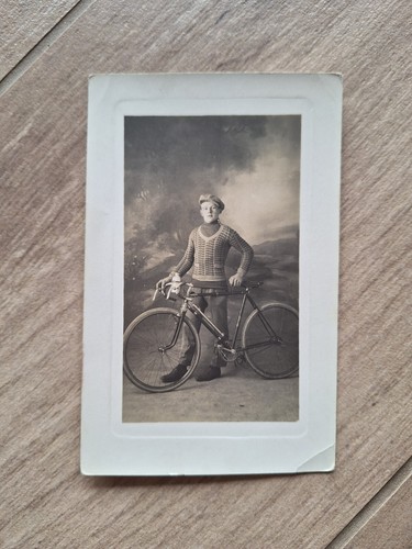 Cpa photo cycliste homme - cycliste, et