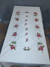 JOLIE NAPPE DE TABLE BLANCHE BRODEE MAINS Artisanat Madagascar Thème noël 5