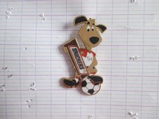 pin's  Mascotte STRIKE WORLD