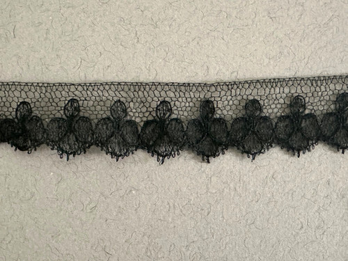 Ancienne dentelle noire sur