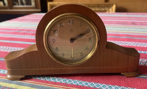 Beau réveil pendulette