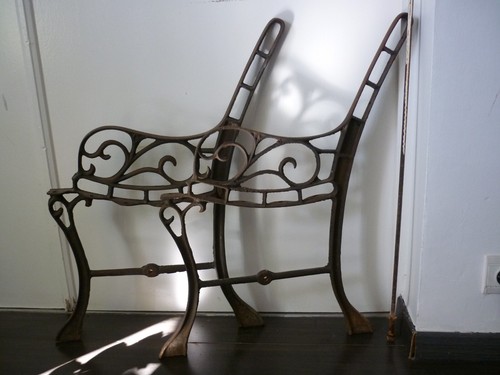 Tres ancien banc fer forger - tres,