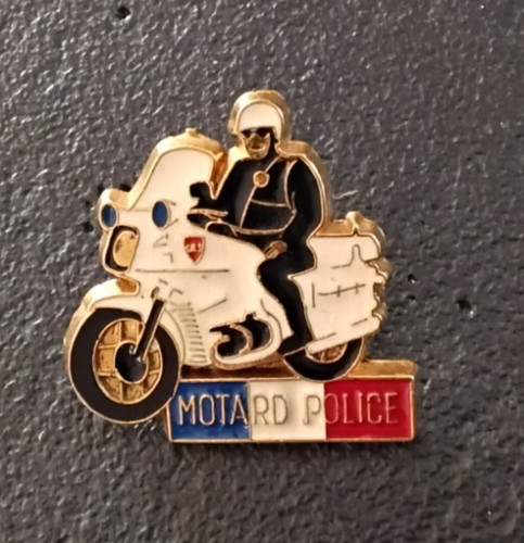 Pin militaire police - pin’s,
