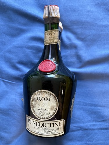Unusual double benedictine - double,