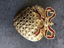 broche vivienne westwood boudoir très bon état couleur doré  