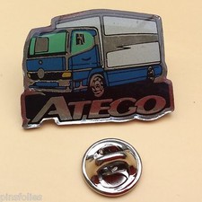 Pin's Folies ***  Camion truck ATEGO