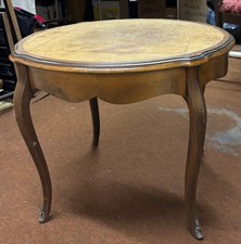 table basse style louis XV