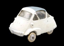 1 / 43 ème  Quiralu Isetta Velam  / jouet ancien