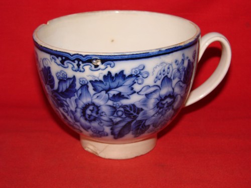 Ancienne grosse tasse - , faience