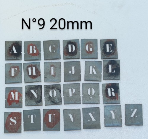 Lot lettres pochoirs en - 25,